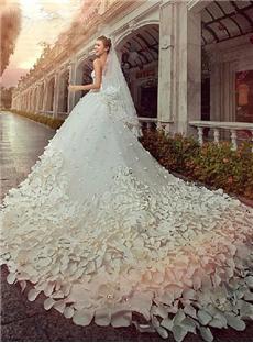  Delicate Sweetheart Floor-Length Gisborne Patterned Flower Beading Cathedral Wedding Dress - Elegant Wedding Dresses : styledress.co.nz