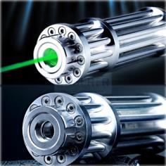 ( http://www.laserfr.com/6000mw-pointeur-laser-vert-pas-cher.html )  
 Ce puissant laser vert 6000mW prix pas cher. Fait de haute qualité en alliage d'aluminium, il est aussi solide et durable.