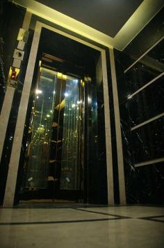 Jaimini Elevators are the best Glass Lift supplier and  service provider in Delhi. We manufacturer the best class and quality Glass elevators, which are commonly used in the shopping malls, offices, multiplexes, and hotels, etc.

http://jaiminielevators.com/glass-lift/
