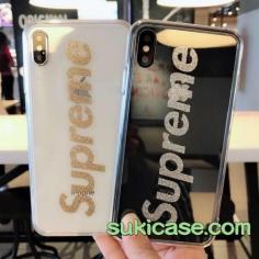 シュプリーム iPhonexsクリアケース 強化ガラス グリッター

ファッションストリートブランドSupremeグリッターデザインiPhone xs max/xs/xr/x強化ガラスケースです。
オシャレなクリアガラスにキラキラしたグッリター文字のデザイン、スタイリッシュで可愛い！
