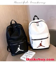 高級 Air Jordanリュック 人気 旅行 エアジョーダン バッグ バック リュックサック男女兼用 Air Jordan Backpack 防水バッグ ユニセックス 韓国並行輸入品 ikeikebuy.com通販にオンライン限定発売中
http://www.ikeikebuy.com/Air-jordan-bag-527