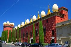 Dali's Figueres Museum & Girona 