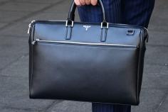 Leather Bags, Luggage Store, Wallets & Briefcases

Address

Yorkville,162 Cumberland St Toronto, ON M5R 3N5, Canada
