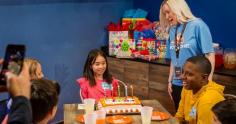 If you are searching for the best place to celebrate a birthday party in Las Vegas, then your search is over. Sky Zone provides all facilities according to your need for a birthday party. We do all the work, and you just have the FUN! Trampoline rental for birthday party is the perfect place for kids, teens, or adults.