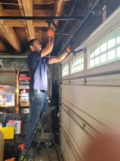 The Precise Garage Door Services in San Diego, CA, provides garage door installation and repairs for small and large projects that fit your budget. Our hardworking team of professionals is knowledgeable about all types of residential and commercial garage doors. Our technicians have decades of experience working on every make, model, and style of garage door and garage door opener. Working with us means a lifetime of support and service—we won’t leave you stranded! 