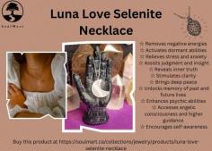 Luna Love Selenite Necklace

Buy this product at https://soulmart.ca/collections/jewelry/products/luna-love-selenite-necklace
