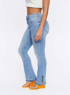 Buy Women's Bootcut Jeans | Styles for Every Occasion At Forever 21 UAE

Shop the latest bootcut jeans for women at Forever 21 UAE. From party-ready styles to casual everyday looks, find the perfect bootcut jean for any occasion. Shop now. 