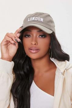 Shop Women's Baseball Caps & Hats | Fashionable Baseball Caps & Hats for Every Outfit At Forever 21

Add a touch of sophistication to your outfit with Forever 21's range of fashionable women's baseball caps & hats. Shop our selection of stylish caps & hats to find the perfect accessory for any look.  