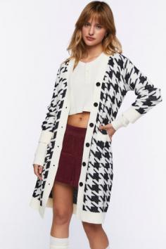 Women's Cardigans Online | Shop Latest Styles & Trends At Forever 21 UAE

From Forever 21, purchase the newest women's cardigans online in the UAE. Find the ideal cardigan for every occasion by browsing our extensive choice of cardigans in a variety of designs and trends. 