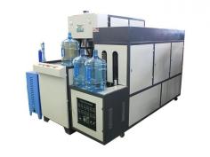 https://www.bottleblowingmachinery.com/product/manual-pet-blowing-bottle-machine/1L Bottle Blow Moulding Machine and Manual PET Blowing Bottle Machine: A Comparative Analysis
1L Bottels blow moulding machine ,manual PET blowing bottle machine

Introduction
In the bottling industry, the production of 1L bottles is a common requirement for various products, including beverages, household chemicals, and personal care items. Two popular options for manufacturing 1L bottles are the 1L bottle blow moulding machine and the manual PET blowing bottle machine. In this article, we will conduct a comparative analysis of these two machines, exploring their features, benefits, limitations, and suitability for different production needs.