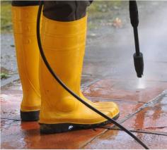 Miami Beach Pressure Washing Experts is a locally owned and operated company located in Miami Beach. We provide a wide range of pressure washing services that will meet your specific needs, whether it’s for a residential or commercial building.