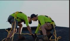 As a growing group of seasoned professionals in the construction industry, we specialize in installing and repairing roofs.