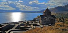 This extraordinary Armenia tour package invites you to wander through the cobbled streets of Yerevan, the capital city that seamlessly blends the past and present.
