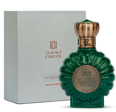 Buy this woody oriental perfume for men with a complex blend of floral, resinous, and smoky elements. The base notes of guaiac wood, resins, and ebony tree further enhance the woody and aromatic character of the fragrance and leave a lasting impression.