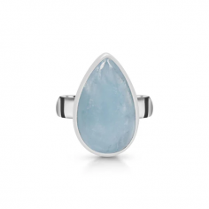 Take a deep dive into the tranquil beauty of the Sagacia Statement Aquamarine Ring. This exquisite jewelry piece features 100% authentic and genuine aquamarine gemstone, that is renowned within the New Age Community for its soothing and calming properties. Our Statement Aquamarine Rings are handmade and crafted in pure 925 sterling silver. These rings capture the essence of the tranquility present in the oceans and the seas. These aquamarine rings are perfect for making a bold fashion statement, and the reason why these rings tend to add a touch of elegance to any outfit is because the pale blue hues of aquamarine can complement any outfit that you wear. So, purchase Sagacia's Statement Aquamarine Ring and let this stunning ring serve as a reminder of the calmness and inner mental clarity that you carry within yourself.