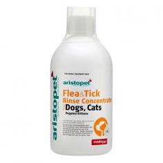 Aristopet Flea and Tick Rinse is an effective rinse formula that controls fleas and lice in dogs and cats. The product is also useful in control of ticks, including the Australian paralysis tick. Made using natural pyrethrins, Aristopet Flea and Tick Rinse prevents ticks from attaching to dogs and cats for up to 3 days leaving a delightful aroma on your pet's coat.
