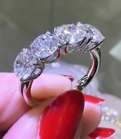 We are leading diamond jewelry online with top quality in New York NY. Buy high-quality Eternity Diamond Rings in gold or platinum in New York NY.
