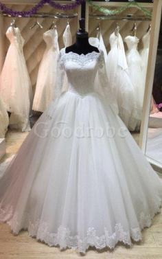 Robe de mariée modeste plissage avec manche longue cordon appliques