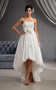 Robe de mariée a-ligne haut bas col en forme de cœur manche nulle decoration en fleur