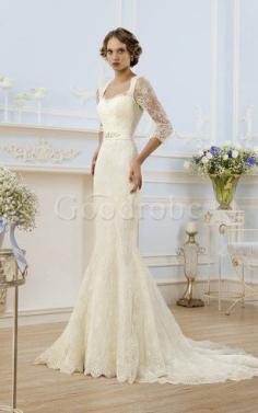 Robe de mariée distinguee en 3/4 manche de fourreau encolure en carré trou de serrure