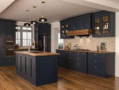 Paradise Home Design Inc. is your trusted expert in kitchen renovation. Custom designs, high-quality materials, and expert kitchen remodeling in Lake Forest, IL.
