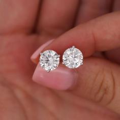 Buy a wide selection of diamond stud earrings to find the perfect earrings for any occasion. We offer a variety of diamond earrings with new styles in New York NY.
