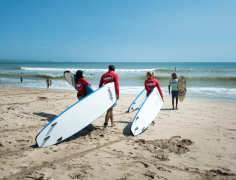 After breakfast, usually between 9 – 9.45am, the surf cars leave Mondo Village. The return is around 3.00pm depending on the surf location, group stamina and eagerness to surf. The surf location and time of departure is decided by the Surf Leader one day in advance according to the ocean forecast (swell, tide, wind, rain), and based on the group skill. Him or someone at Mondo will share the information (also written on our activity board close to the reception).

Know more: https://mondosurfvillage.com/surf-yoga-packs/surf-and-yoga-package/