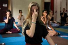 How to Choose the Best Yoga School for Your Practice