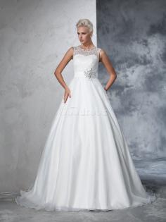 Robe de mariée longue de traîne mi-longue avec décoration dentelle manche nulle