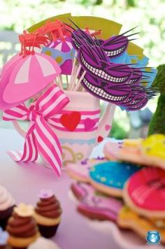 Hostess with the Mostess® - Alice In Wonderland