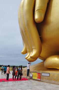 Wat Mung Temple, Aung-Thong, Thailand, THE WORLD BIGGEST BUDDHA HIGH 95 METRES