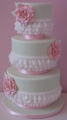 those ruffles! ♥  CC Mag  by Sugar Dreams Cakes and Things, via Flickr