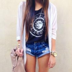 graphic tee, long cardigan, and denim shorts // anyone know where to get a cardigan like this? #helpmepinterest
