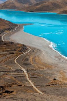 Yamdrok Lake, Tibet