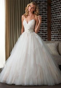 Tulle Wedding dress | Sweetheart spaghetti straps | ball gown | Champagne Wedding dress | Bonny Bridal 308