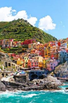 "Destinazione Italia" Travel Point dell'AmbaStote di "assaggia l'Italia" -  Cinque Terre,  Regione Liguria - Italy - "Assaggia l'Italia" Italian Information Center