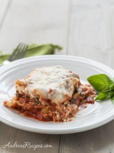 Spinach and Basil Lasagna, with layers of fresh garden basil and baby spinach, three cheeses, and homemade sauce. Your Italian food lovers will thank you!