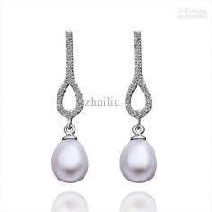 2013 Hot Sale Fashion Pearl Earrings Beautiful Girl's Prom Queen Essentials Free Shipping PLE015