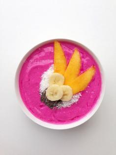 Eating Clean & Flexible Dieting: Tropical dragon fruit smoothie bowl!!!