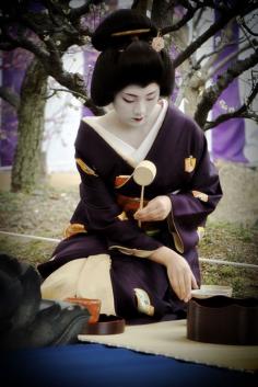 Beauty and grace. The Japanese tea ceremony