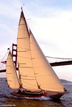Araminta classic wooden yachts