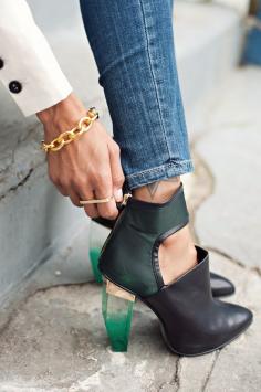 Statement heel