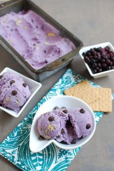 #AD Wild Blueberry Ice Cream www.theleangreenb...
