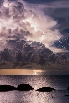 *Lightning - Vergi Port (by Chris Mil)