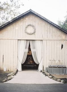 rustic wedding barn decor ideas