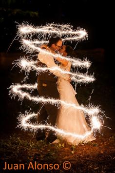 unique wedding photos #sparklers #cinderella