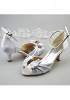 Women's bowknot peep toe sides hollow out satin face white color low heels sandal wedding shoes