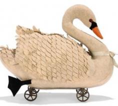 Felt Swan on Wheels (pull?) by Appollonia Margarete Steiff c. 1900