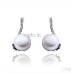 2013 Hot Sale Fashion Pearl Earrings Beautiful Girl's Prom Queen Essentials Free Shipping PLE024
