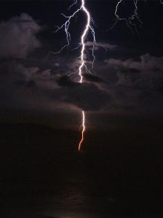 Lightning by yoncha789, via Flickr